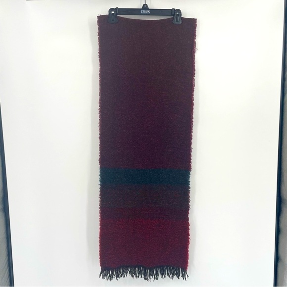 J Peterman Company Wool Celtic Scarf/Wrap – Burgundy & Green – 15